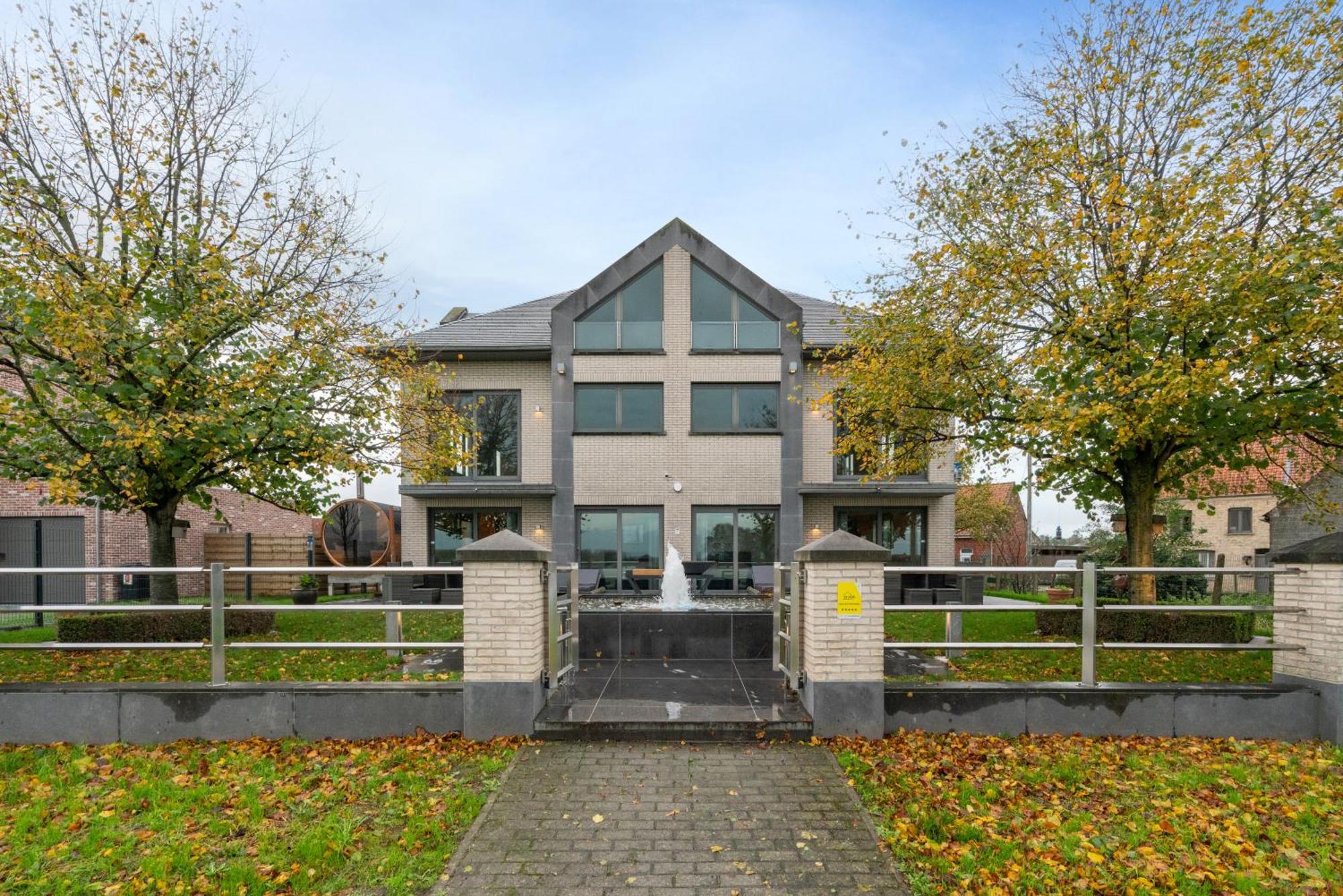 J And R Flanders Fields Homes Casa vacanze