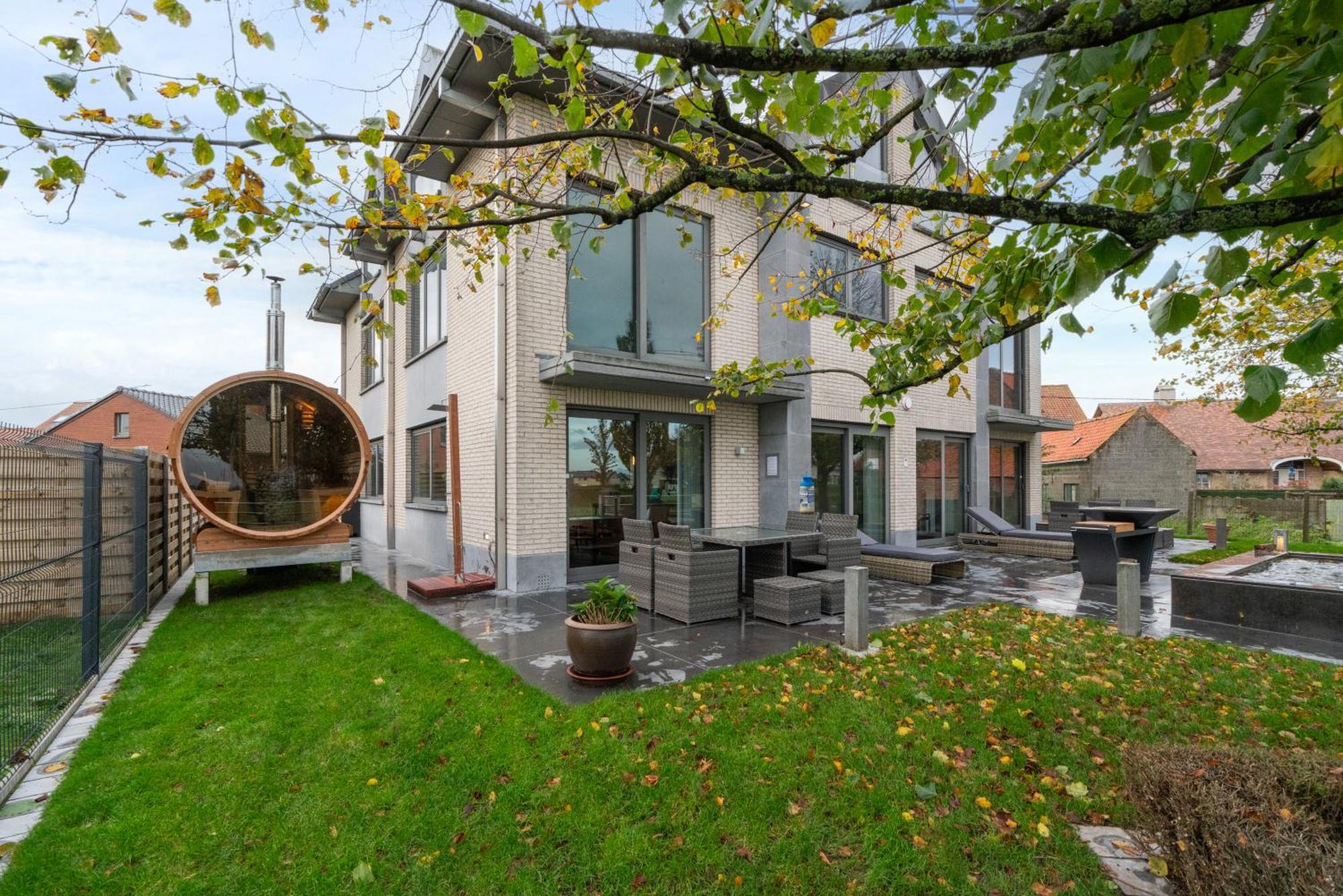 J And R Flanders Fields Homes Casa vacanze *